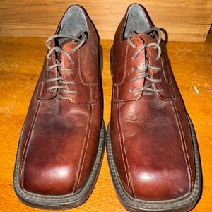 Classic Brown Leather Men's Shoes